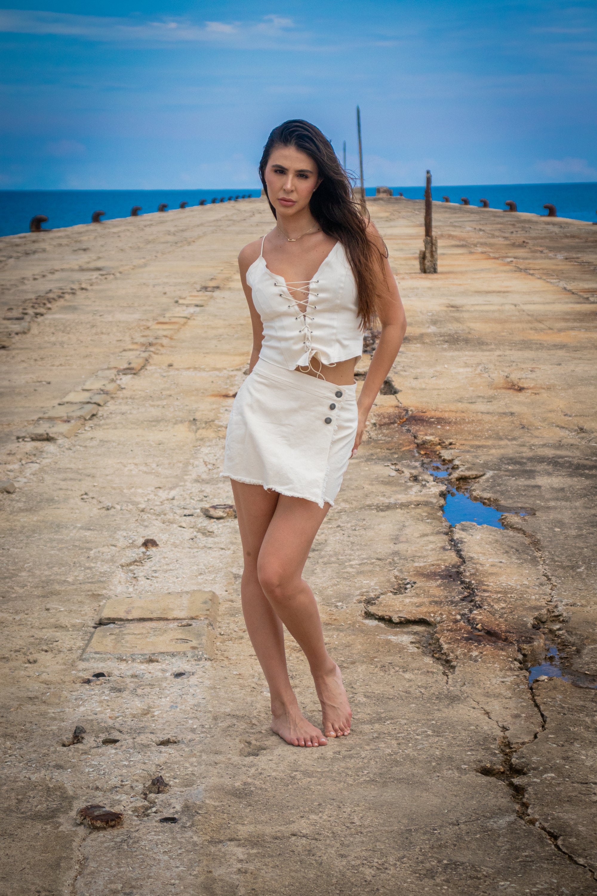 Falda Adhara