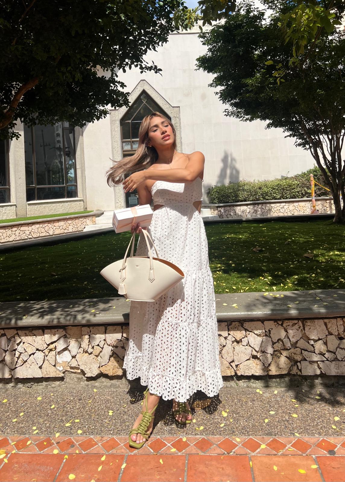 Vestido Gaviota ojalillo