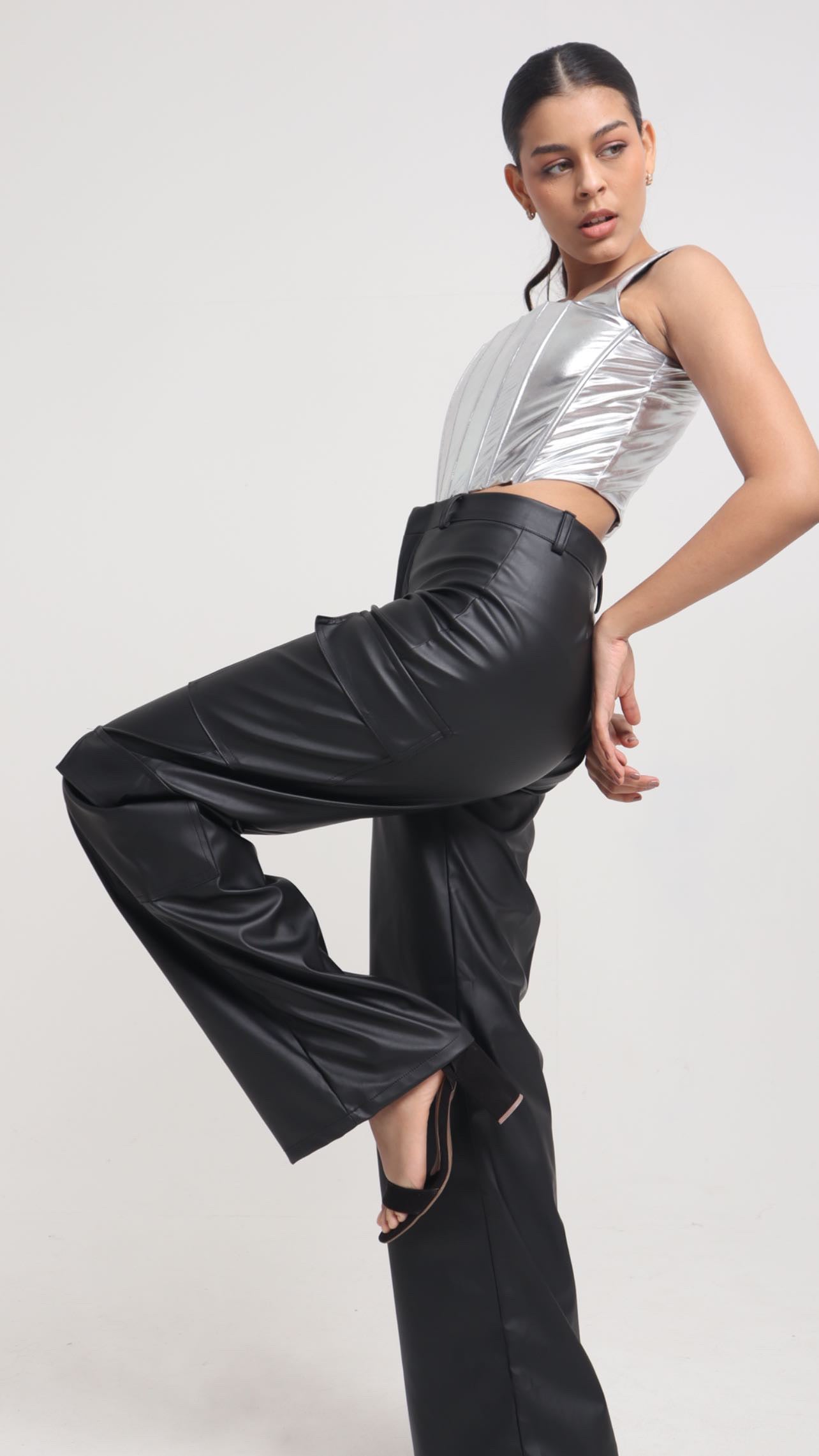 Pantalon Cargo Cuero